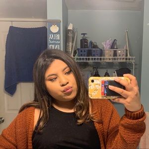 Meet your Posher, Alondra